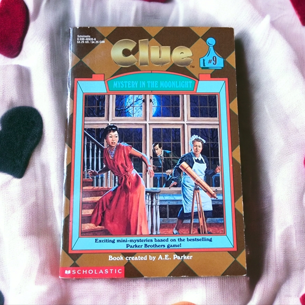 Clue 'Mystery In the Moonlight' Scholastic Softcover Book